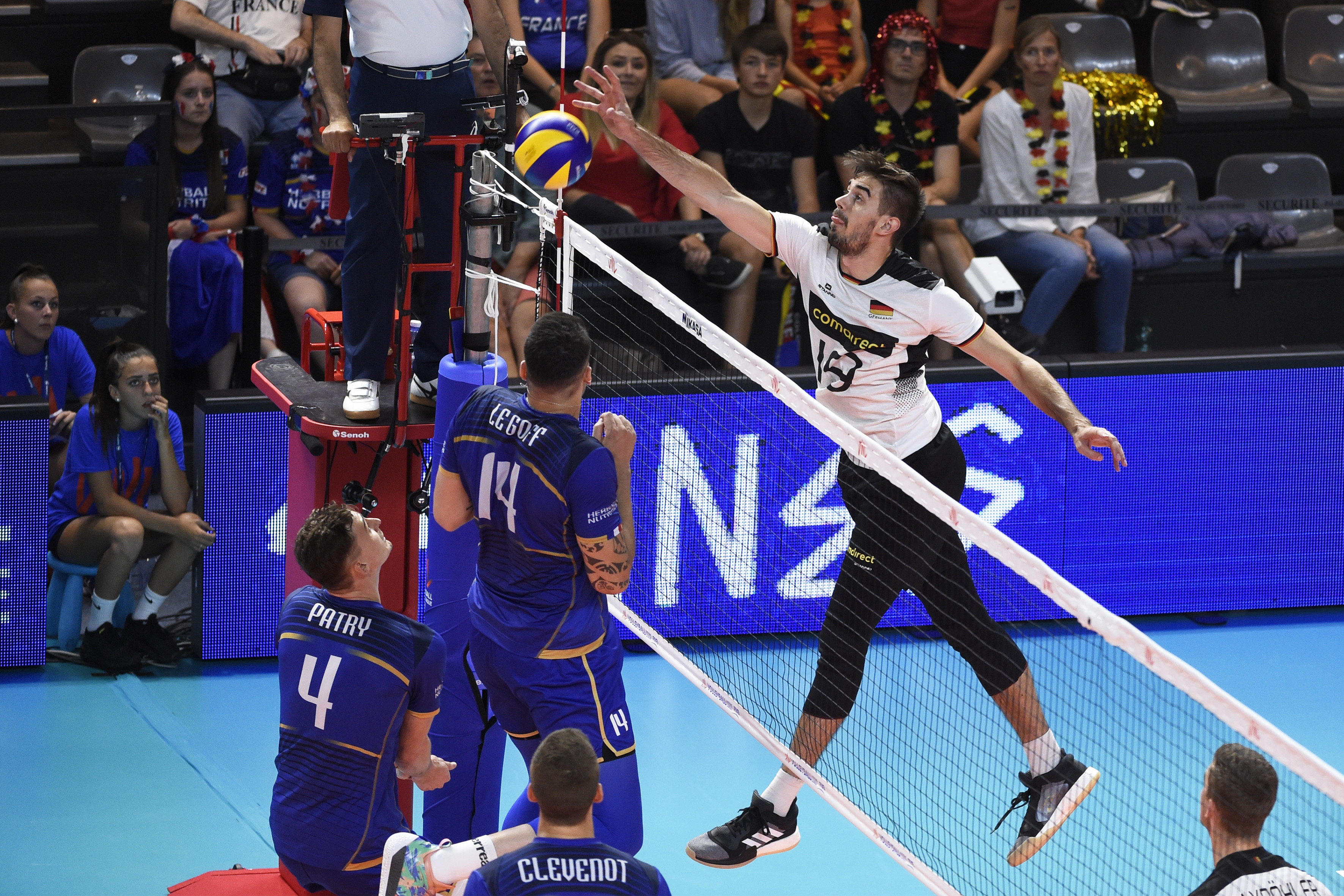 摩纳哥反复无常,法国联赛矛盾频现 摩纳哥反复无常,法国联赛矛盾频现