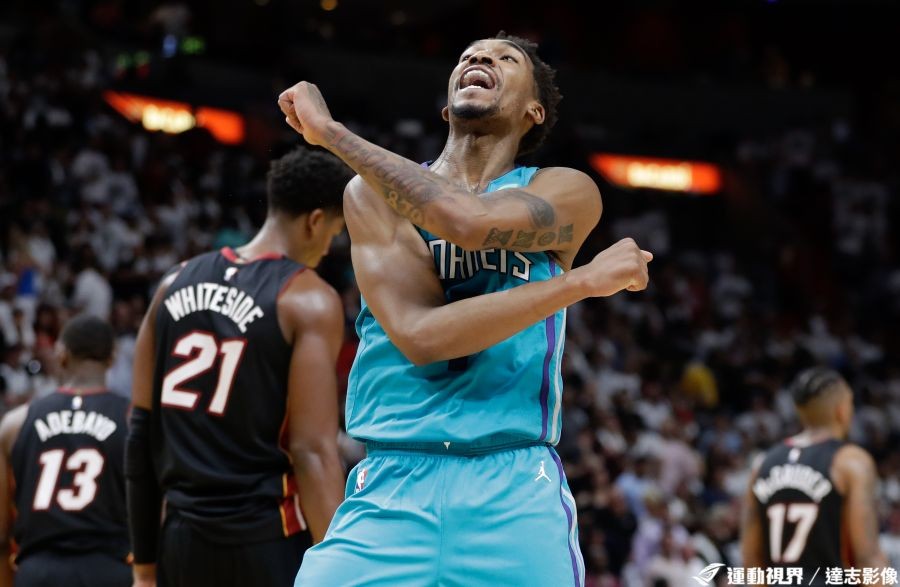 尼克斩获黄蜂,伍德创造10+次助攻 尼克斩获黄蜂,伍德创造10+次助攻