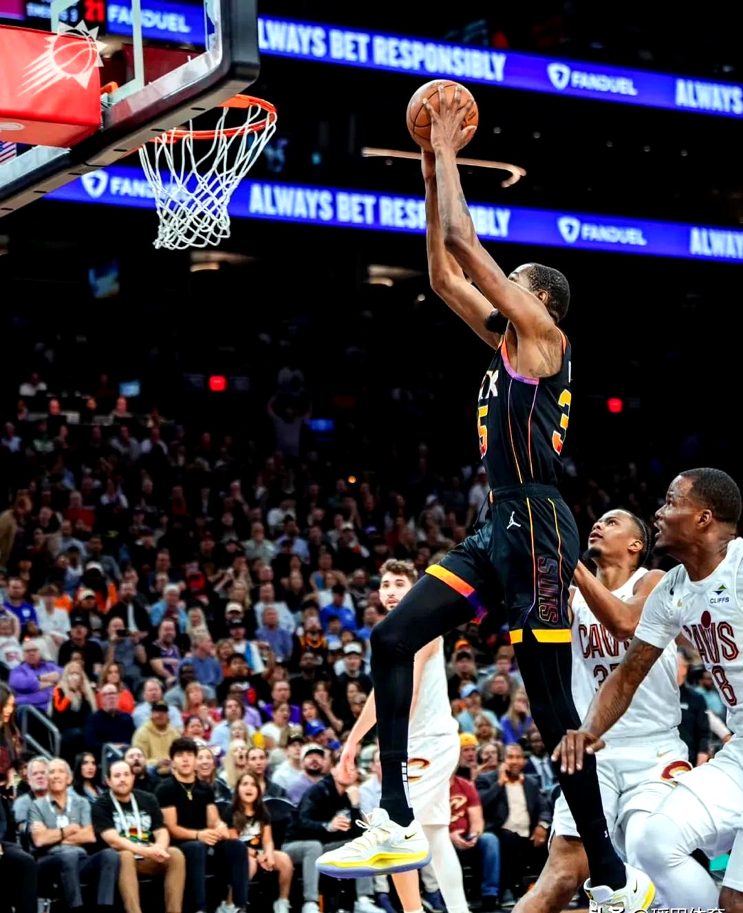 黄蜂翻盘菲律宾男篮,杜兰特完成帽子戏法 黄蜂翻盘菲律宾男篮,杜兰特完成帽子戏法