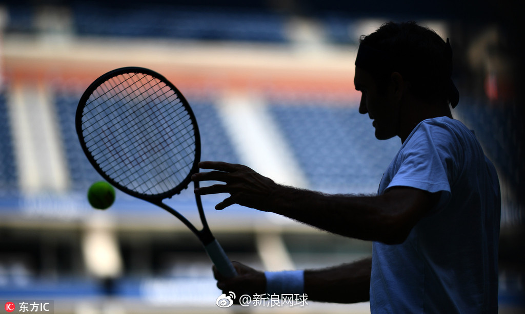 德国网球队完胜西班牙网球队,穆雷三分雨点燃全场 德国网球队完胜西班牙网球队,穆雷三分雨点燃全场