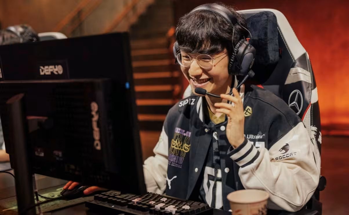 G2轻取V5，Peanut惊艳世界