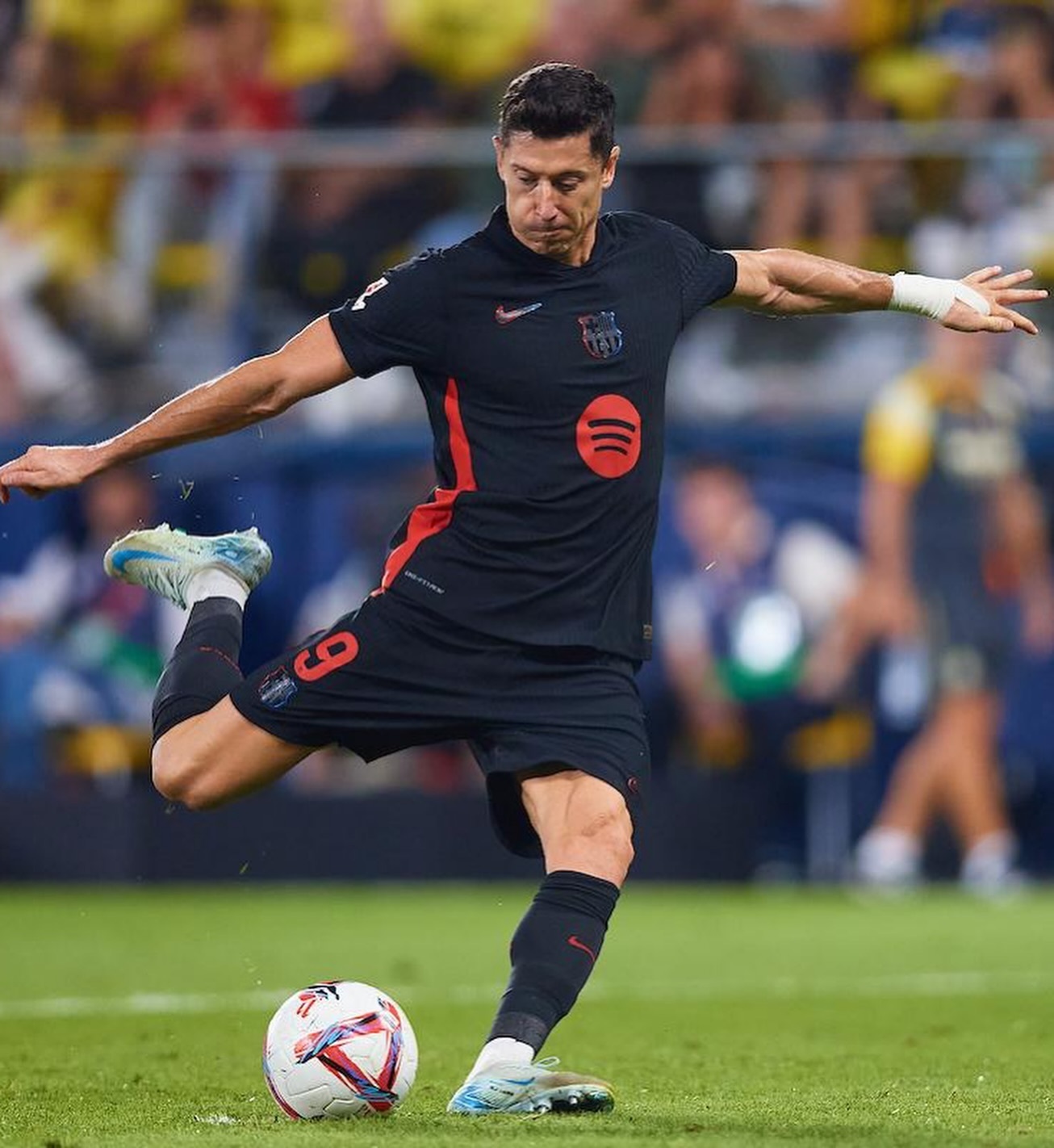 关于莱万特踢平巴塞比赛仍然精彩的信息 关于莱万特踢平巴塞比赛仍然精彩的信息