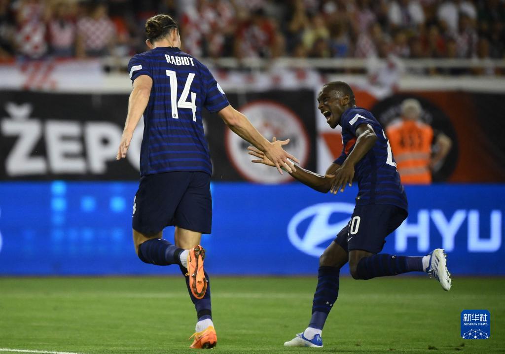 包含法国队完胜韩国队，黄鸭组合扛起全队的词条