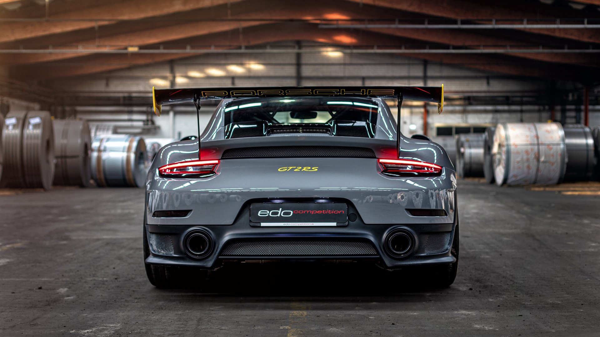 欧冠淘汰赛之夜,阿克冠军级表现铸就钢铁防线